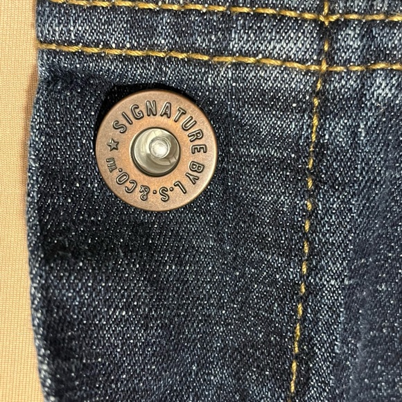 Levi’s Signature Gold Trucker Denim Jacket, size L - Picture 5 of 8